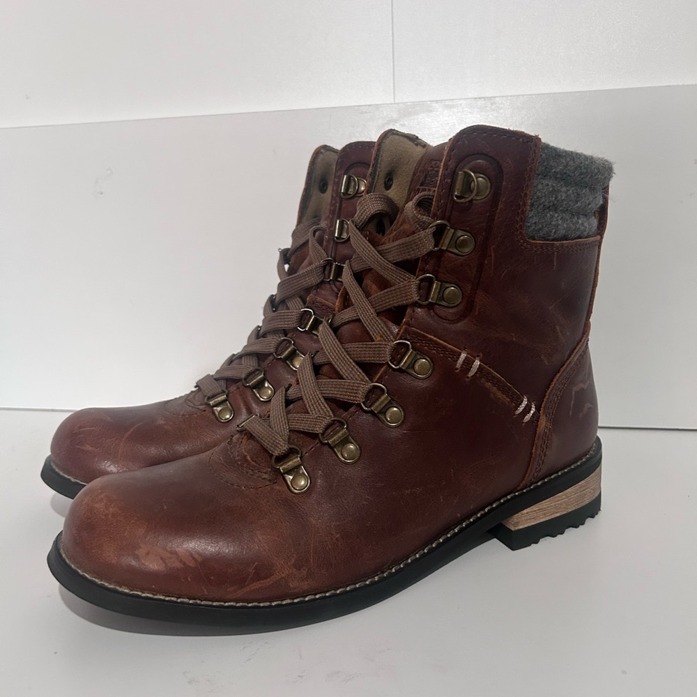 Kodiak Womens Surrey 2 Waterproof Boot Brown Size 8 US